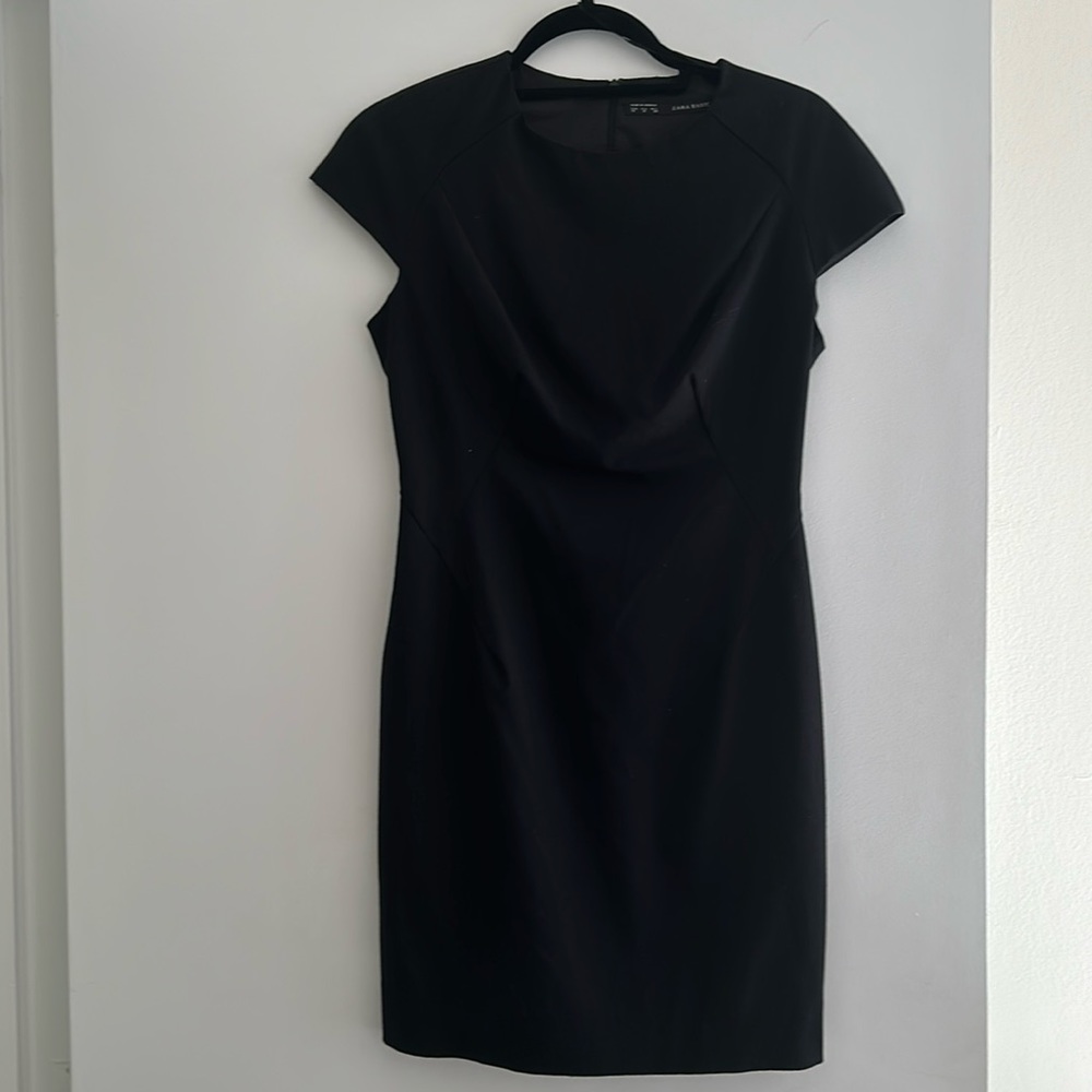 👗 ZARA BASIC BLACK DRESS👗